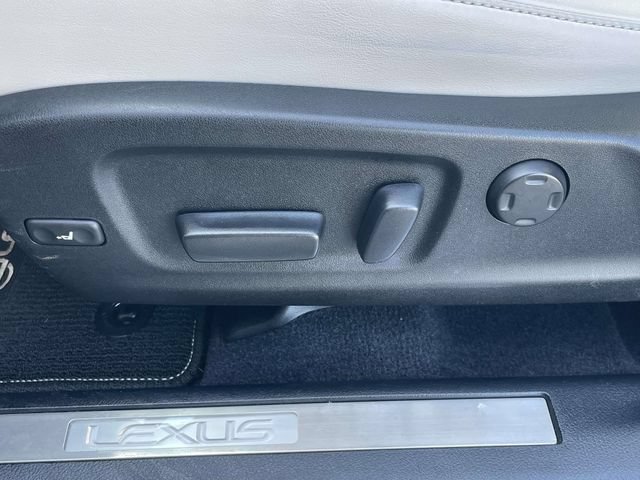 Used 2018 Lexus RX 350L Luxury w/ Accessory Package AWD/4WD image 18