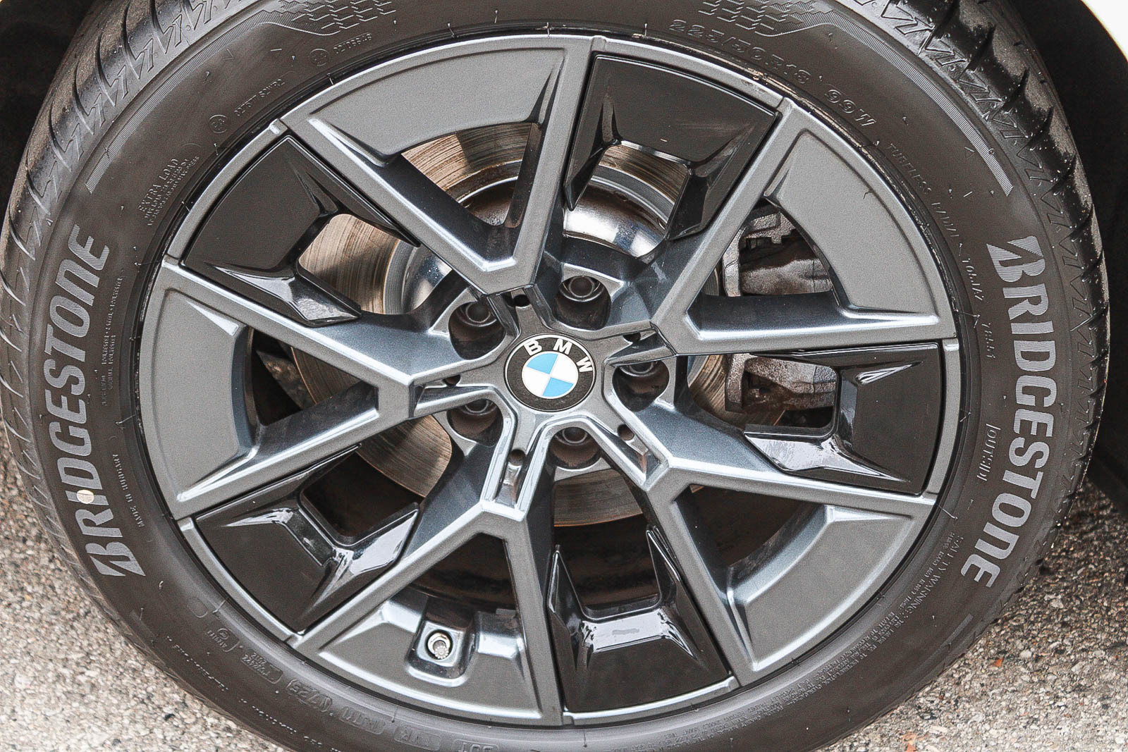 Certified 2025 BMW i4 eDrive40 RWD image 11