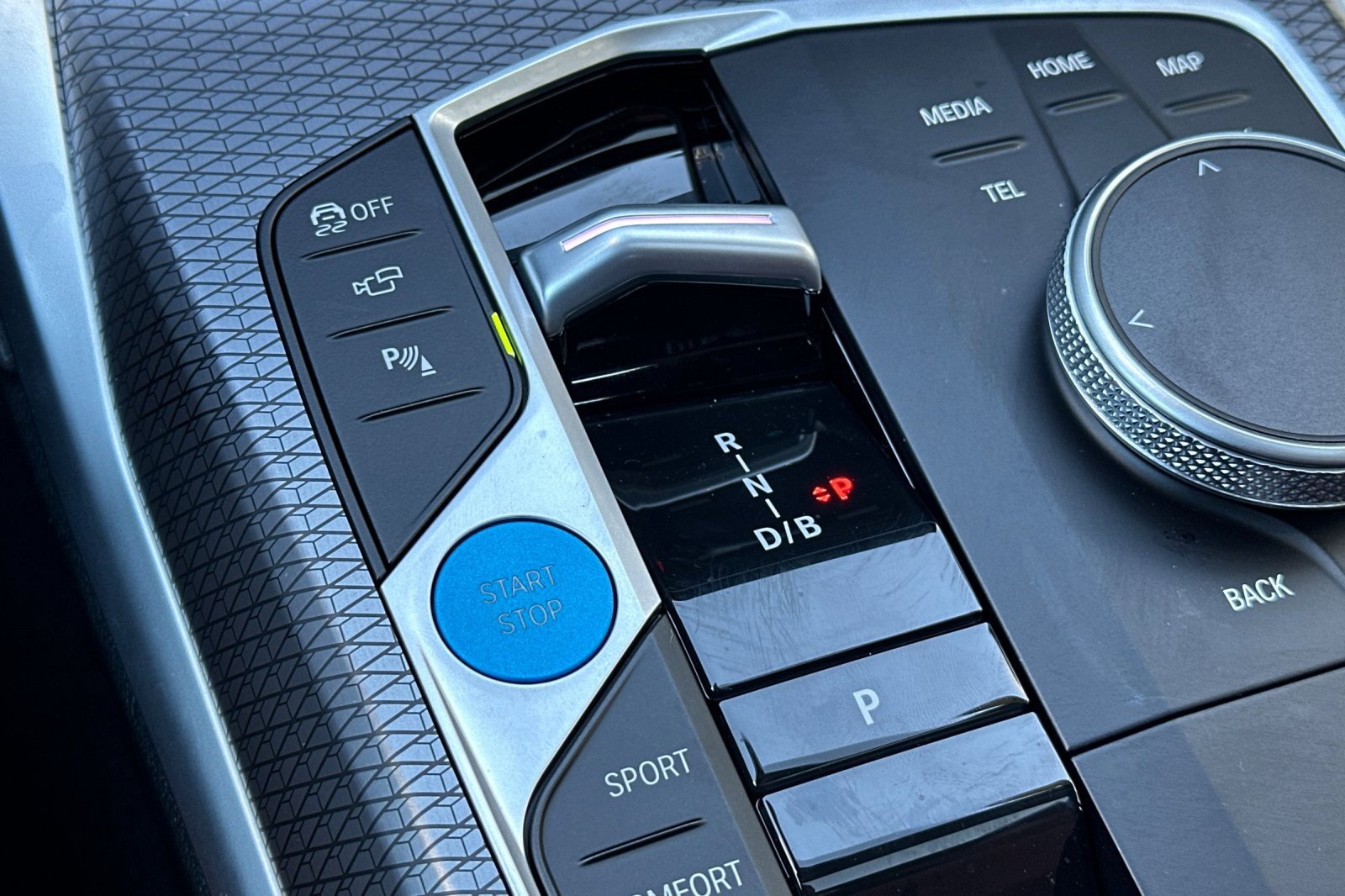 Used 2025 BMW i4 eDrive40 w/ M Sport Package image 20