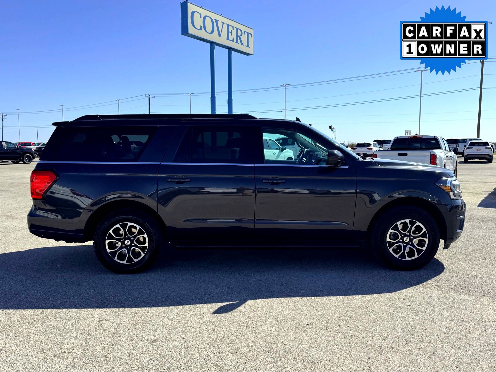 Used 2024 Ford Expedition Max XLT image 5