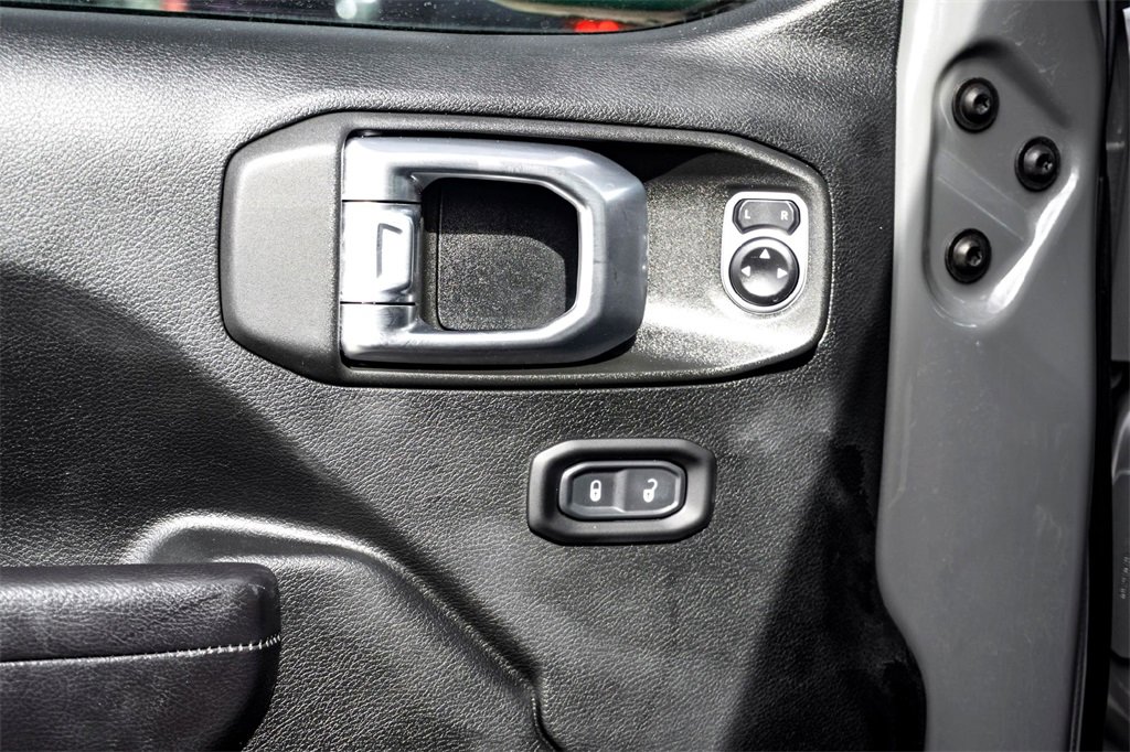 Used 2019 Jeep Wrangler Unlimited Rubicon image 12