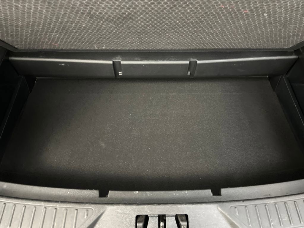 Used 2025 Ford Explorer ST-Line w/ ST-Line Street Pack image 40