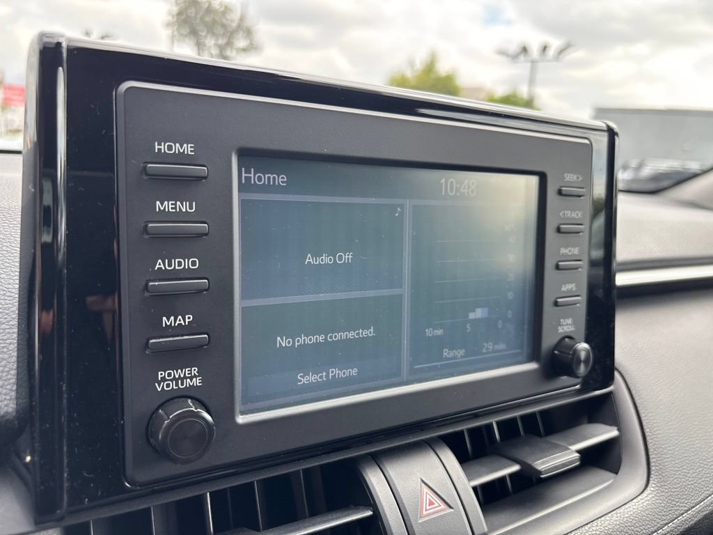 Used 2019 Toyota RAV4 XLE w/ Carpet Mat Package FWD image 17