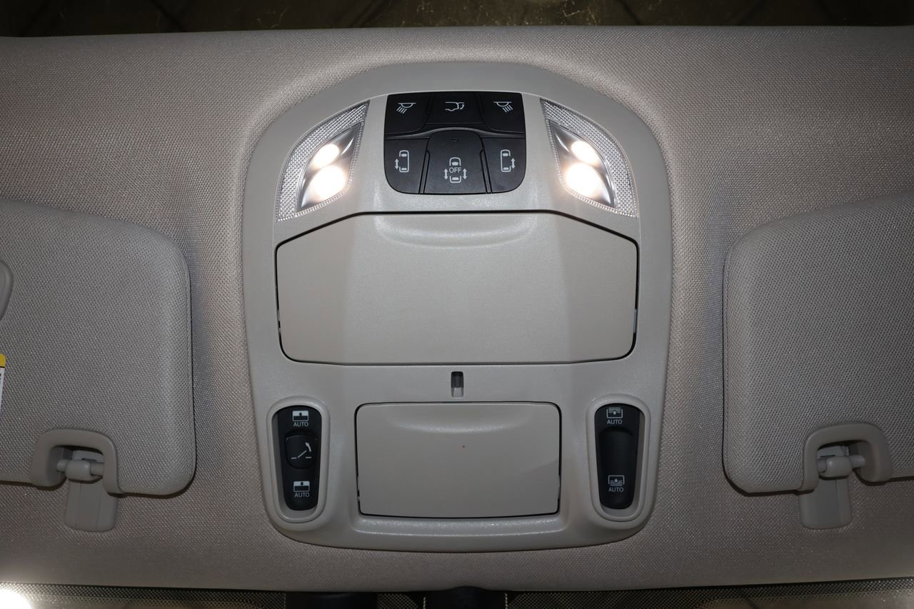 Used 2022 Chrysler Pacifica Limited image 31