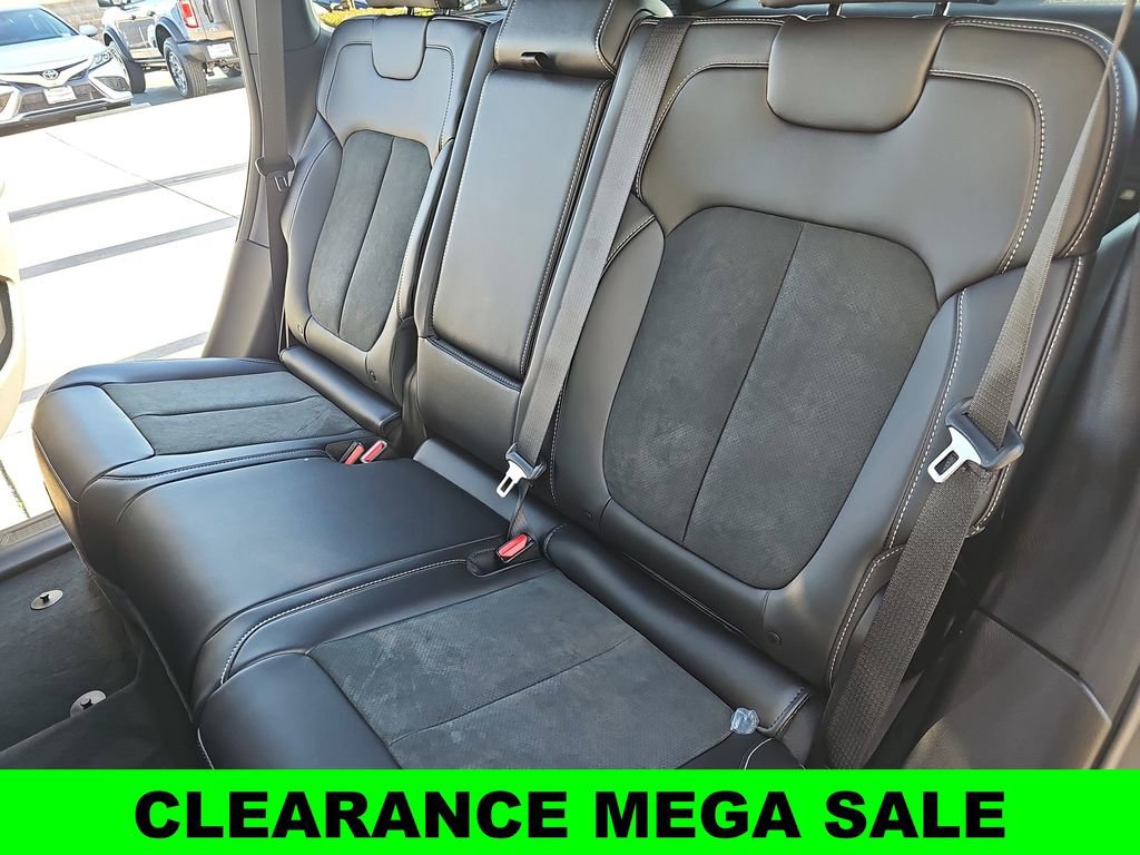 New 2025 Jeep Grand Cherokee Altitude image 14