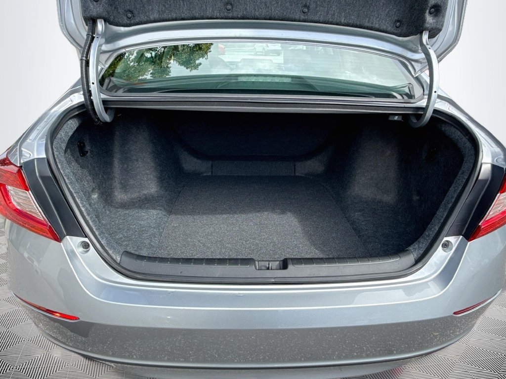 Used 2022 Honda Accord LX image 28