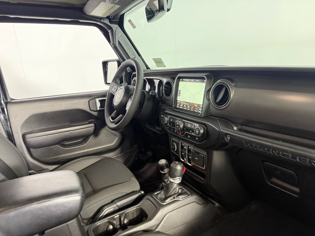 Used 2023 Jeep Wrangler Unlimited w/ 8.4" Radio Group AWD/4WD image 31