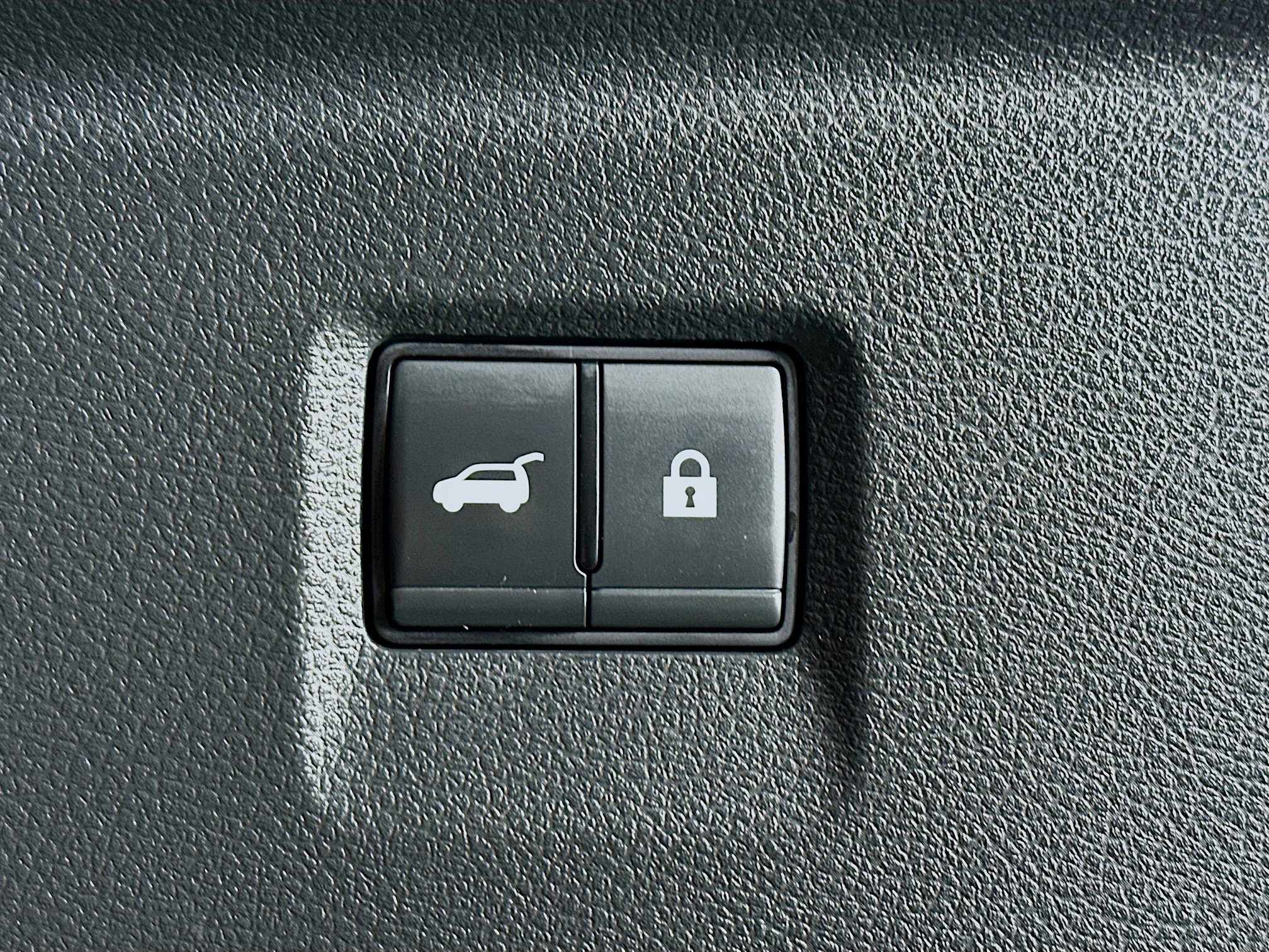 Used 2023 INFINITI QX60 Luxe w/ Cargo Package image 32