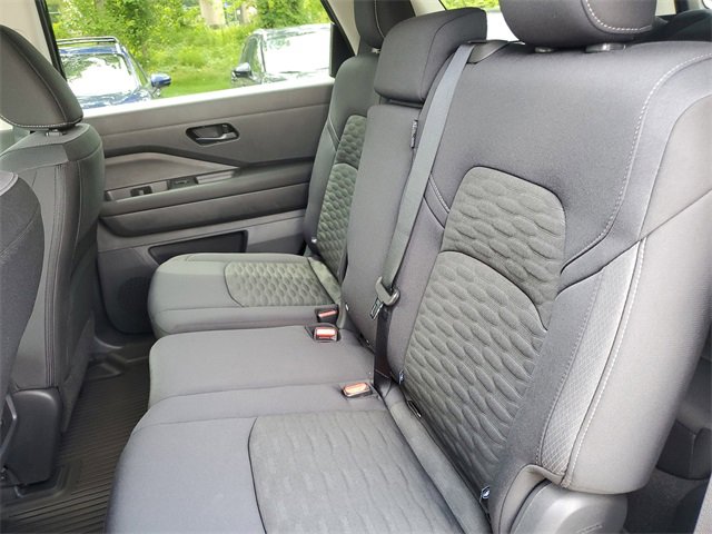 New 2025 Nissan Pathfinder S image 23