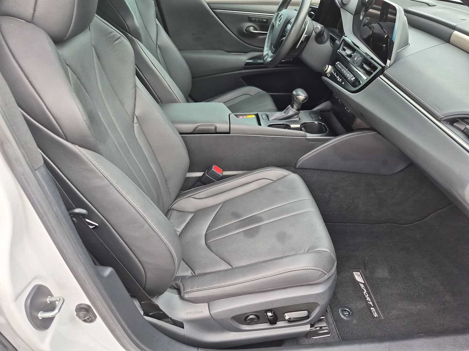 Used 2023 Lexus ES 350 F Sport w/ Accessory Package (Z2) FWD image 22