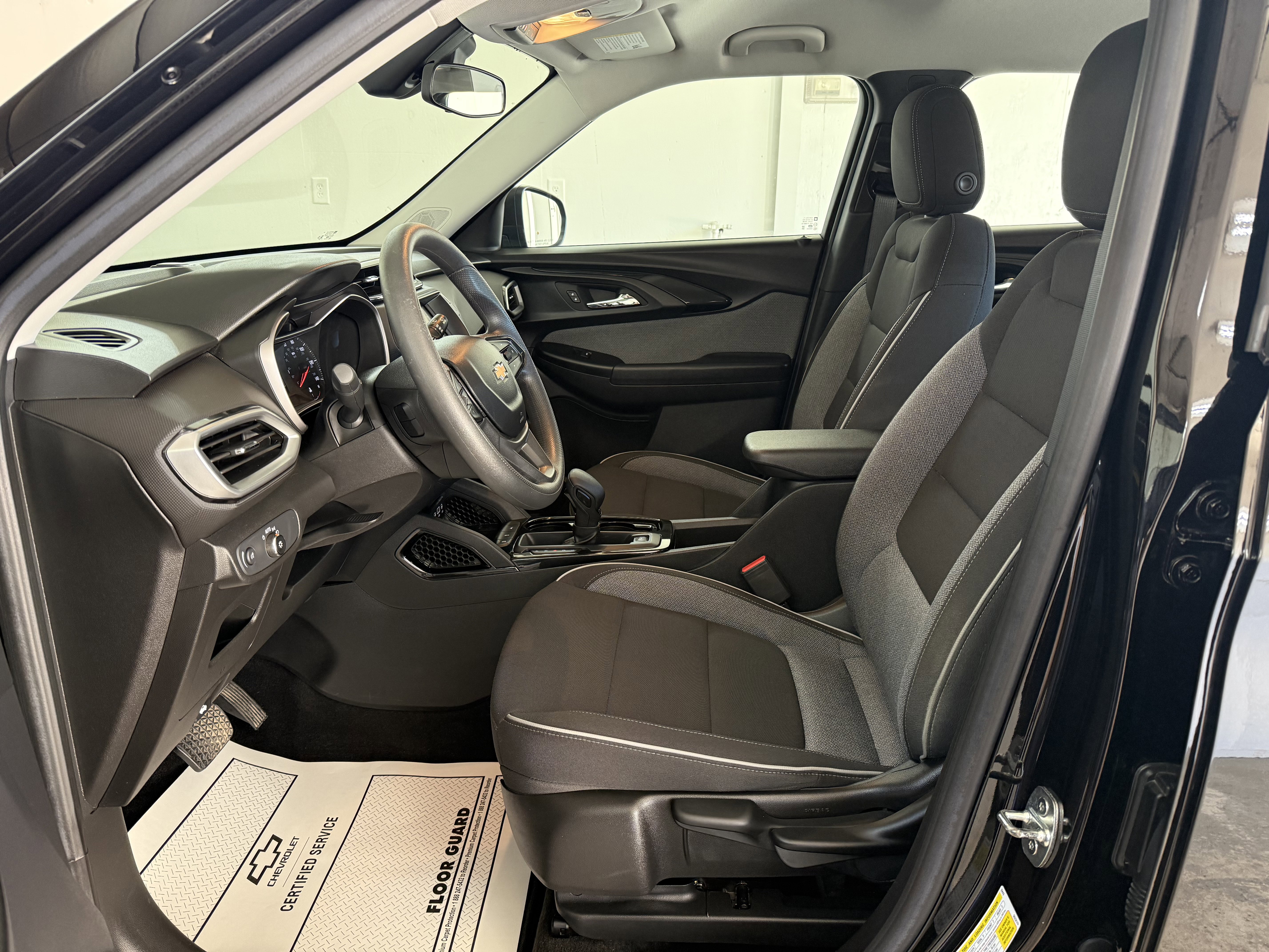 Used 2022 Chevrolet TrailBlazer LS image 9