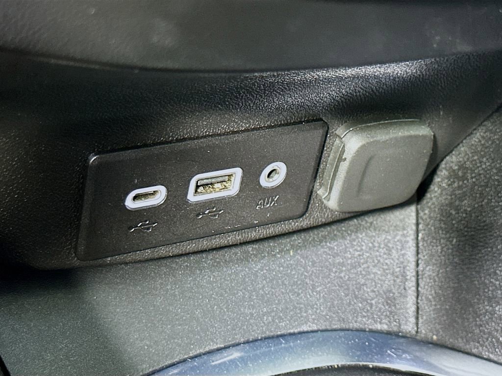 Used 2023 Chevrolet Malibu LT image 29