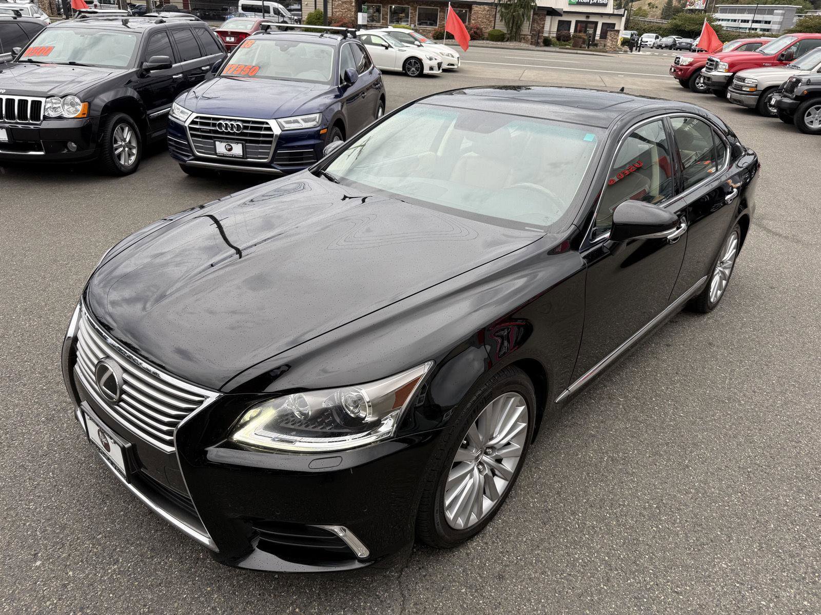 Used 2013 Lexus LS 460 image 2