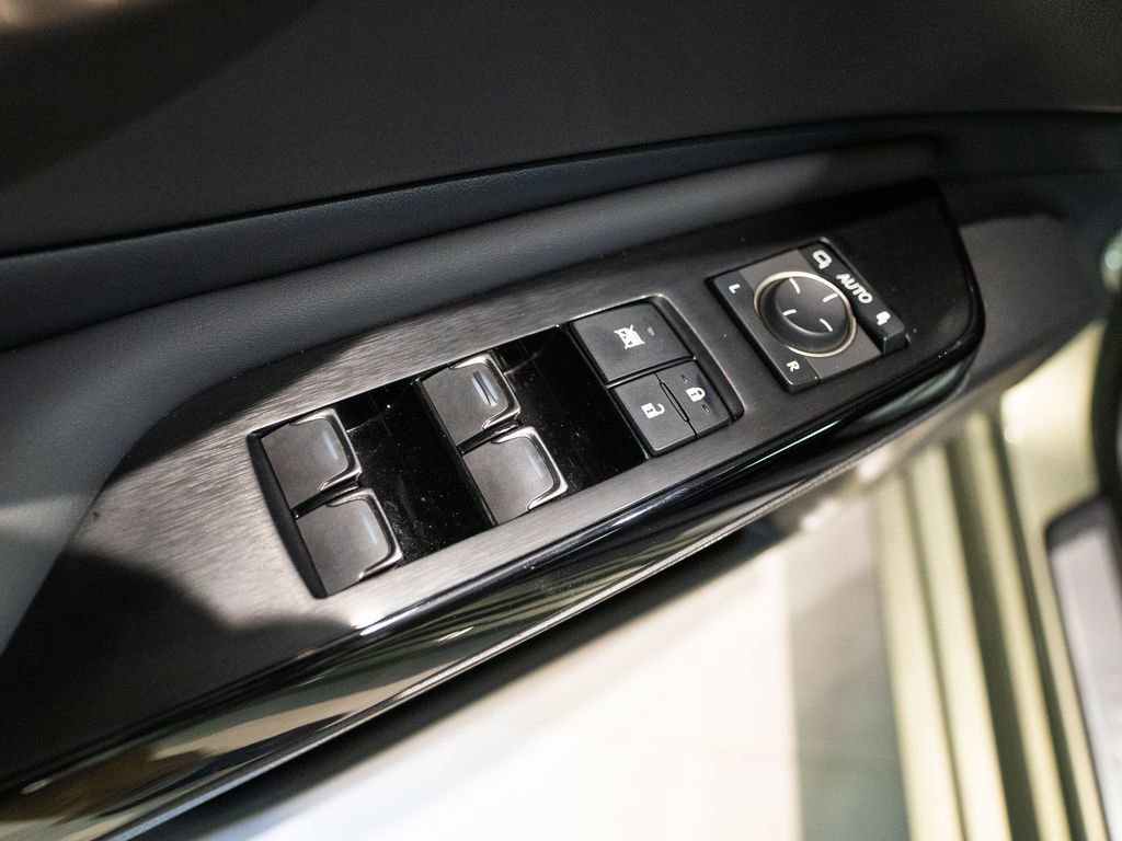 Used 2024 Lexus ES 350 w/ Premium Package image 18