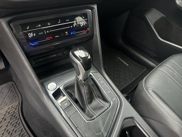 Used 2023 Volkswagen Tiguan SE FWD image 21