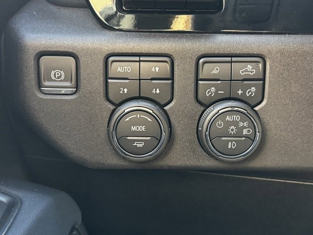 Certified 2024 Chevrolet Silverado 3500 High Country w/ High Country Premium Package image 32