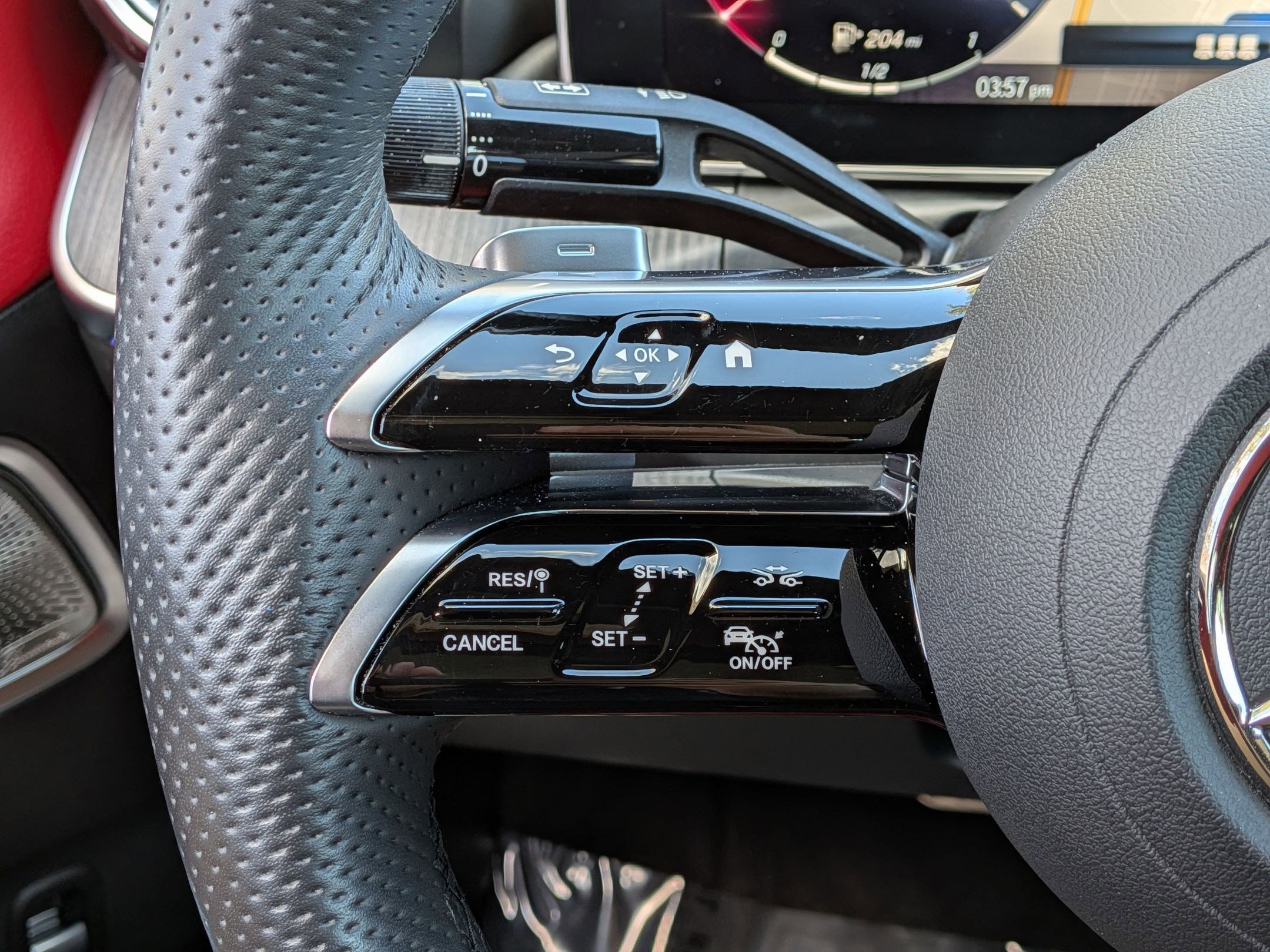 Used 2024 Mercedes-Benz C 300 4MATIC Sedan image 19