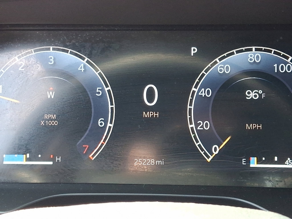 Used 2024 Jeep Grand Cherokee Limited image 26