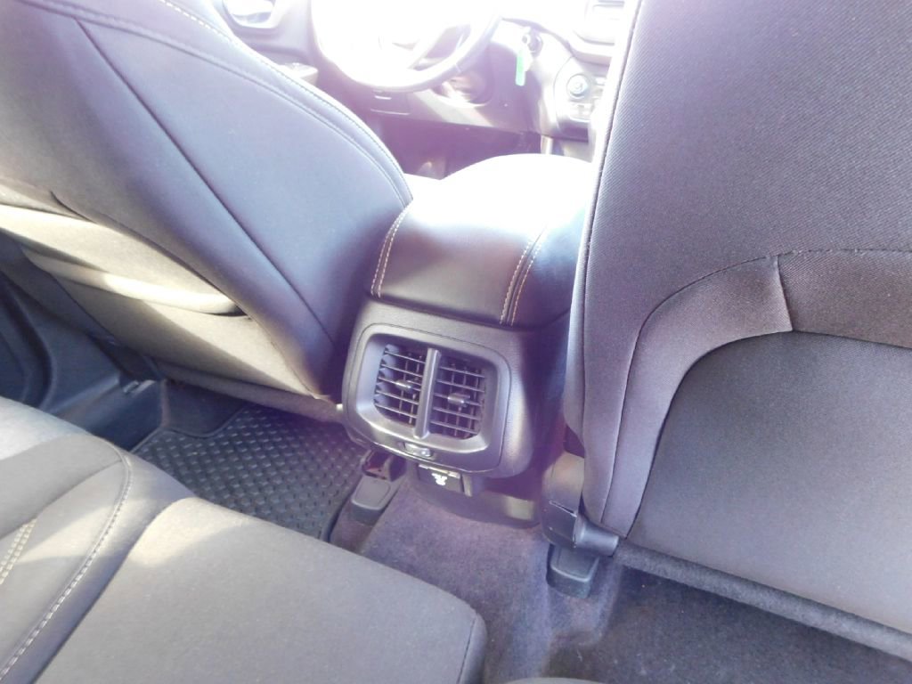 Used 2017 Jeep Cherokee Sport w/ Cold Weather Group FWD image 21
