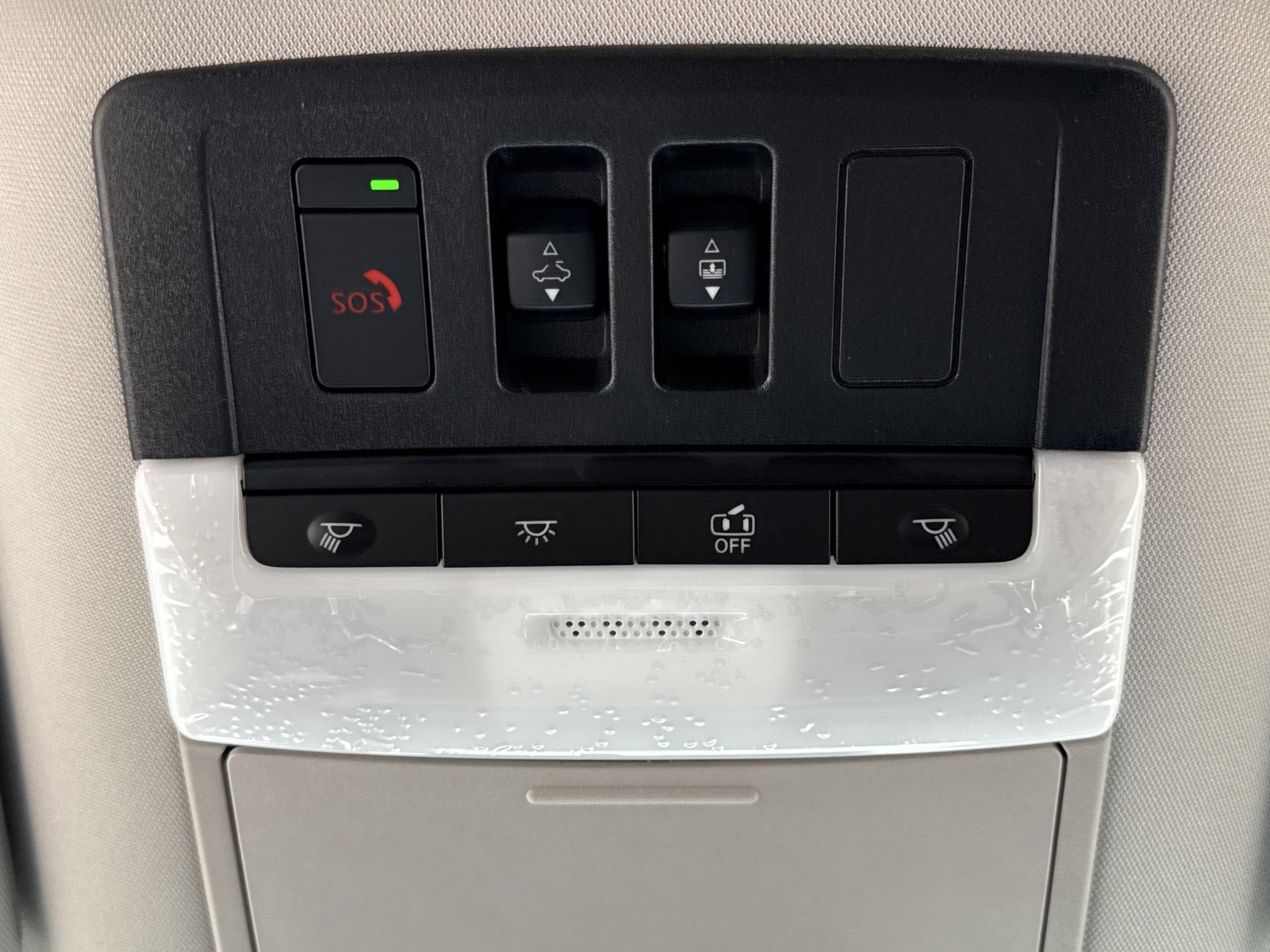 New 2026 Nissan Pathfinder SV w/ SV Premium Package FWD image 10