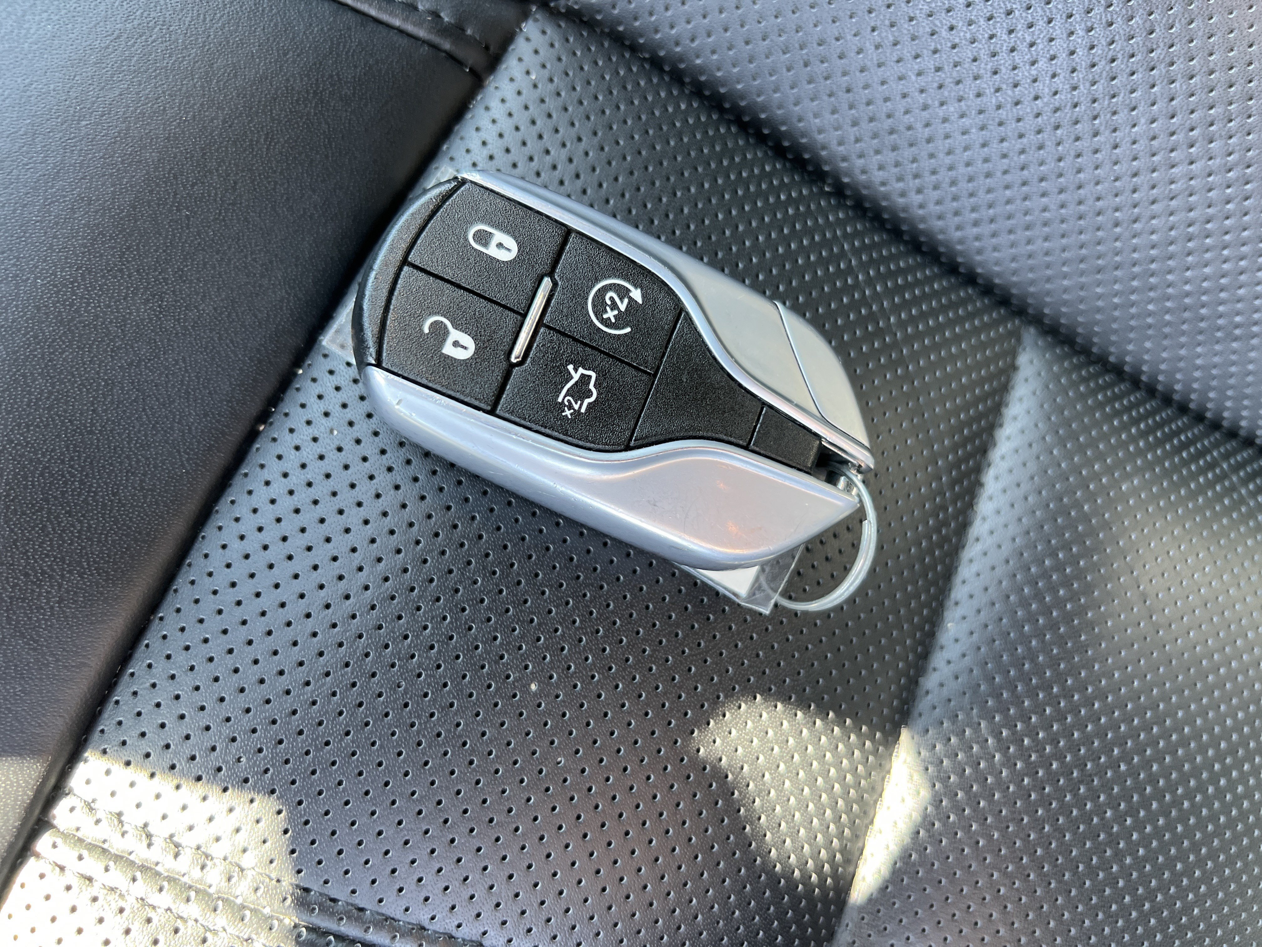 Used 2021 Maserati Levante S GranSport AWD/4WD image 35