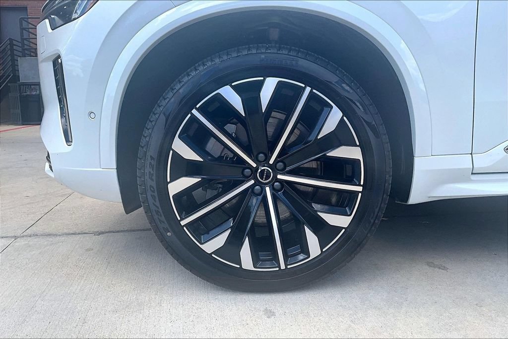 Used 2026 Volvo XC90 B6 Plus AWD/4WD image 11