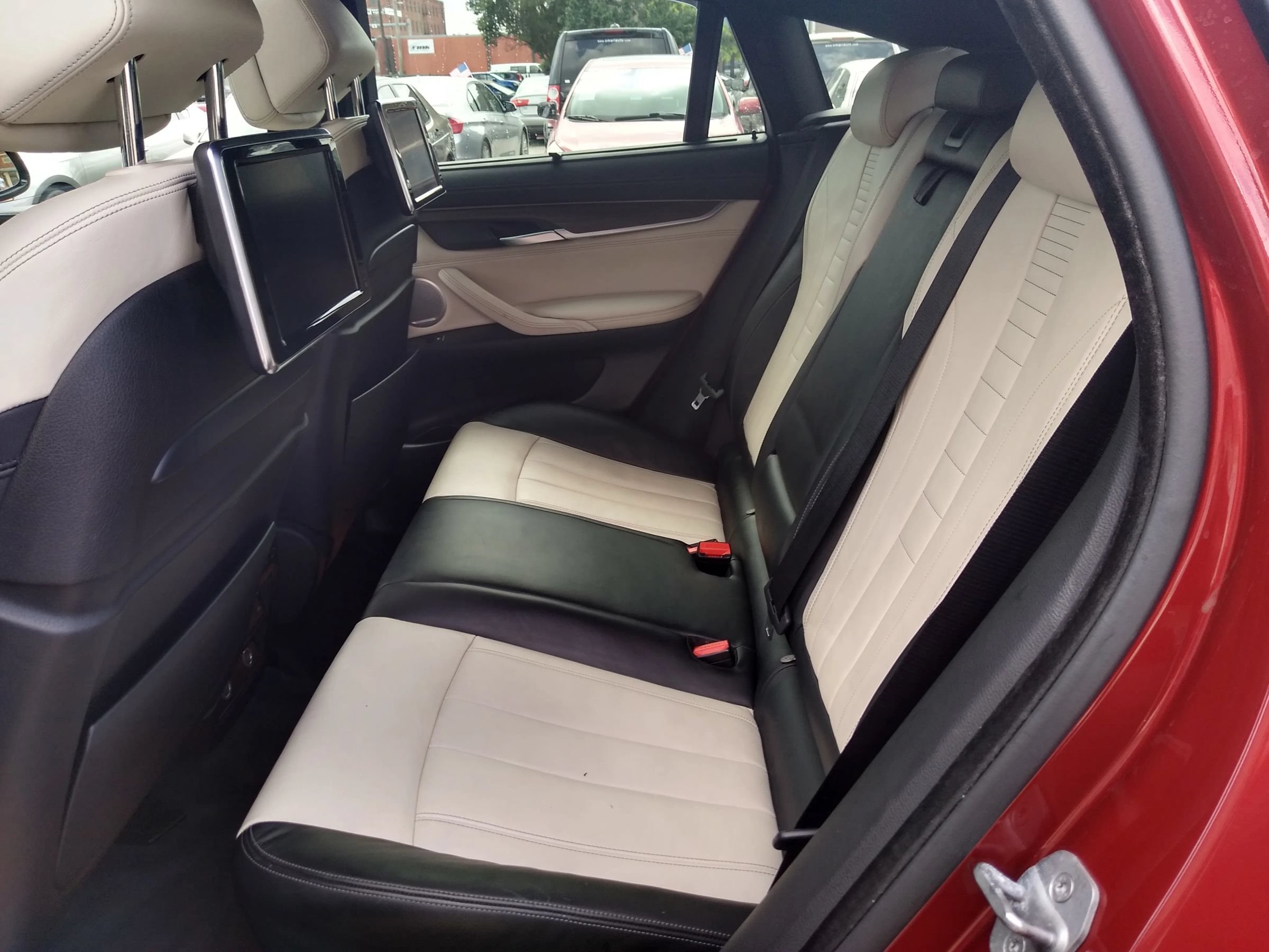Used 2015 BMW X6 xDrive50i AWD/4WD image 14