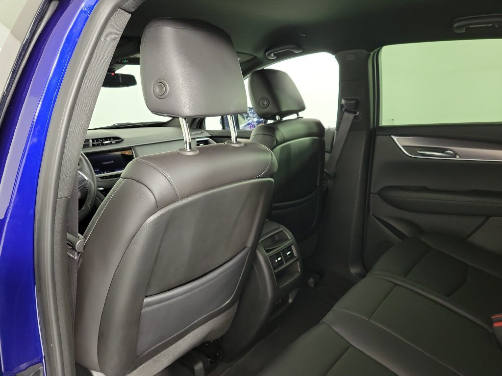 Certified 2023 Cadillac XT5 Luxury FWD image 13