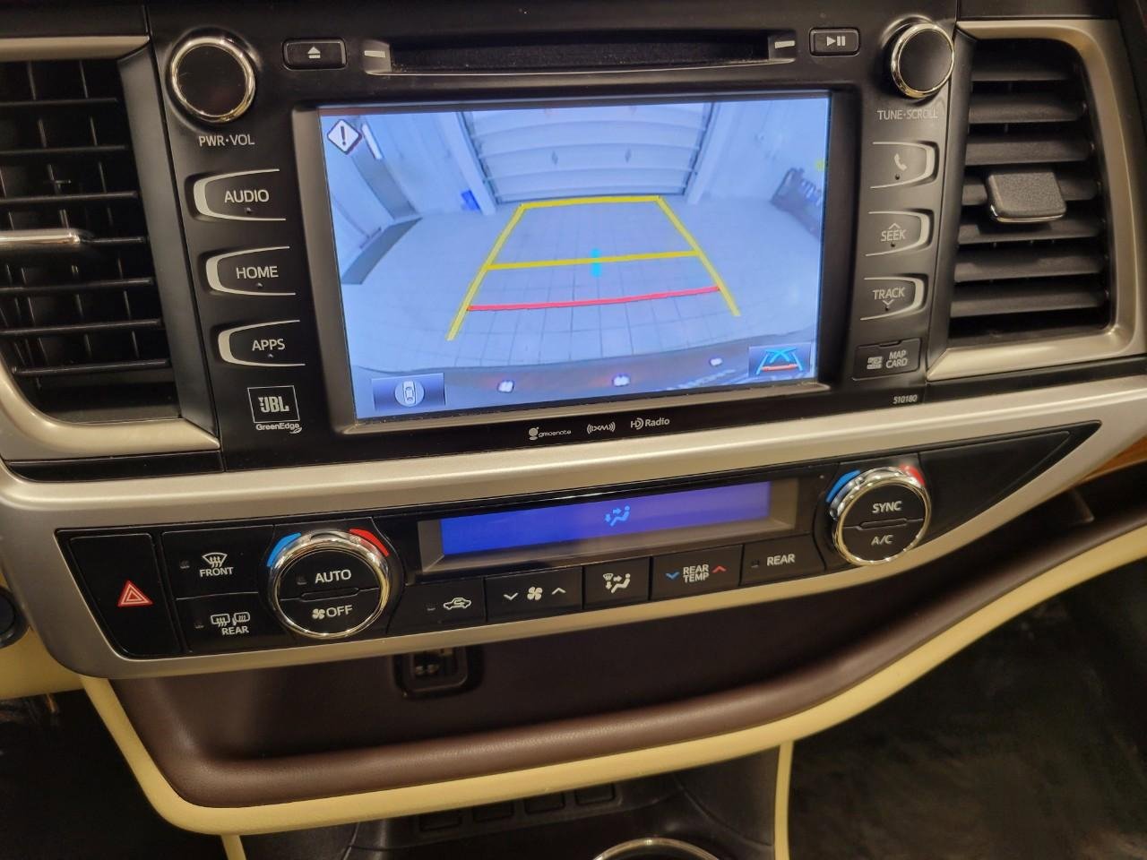 Used 2017 Toyota Highlander Limited Platinum w/ Carpet Mat Package AWD/4WD image 15