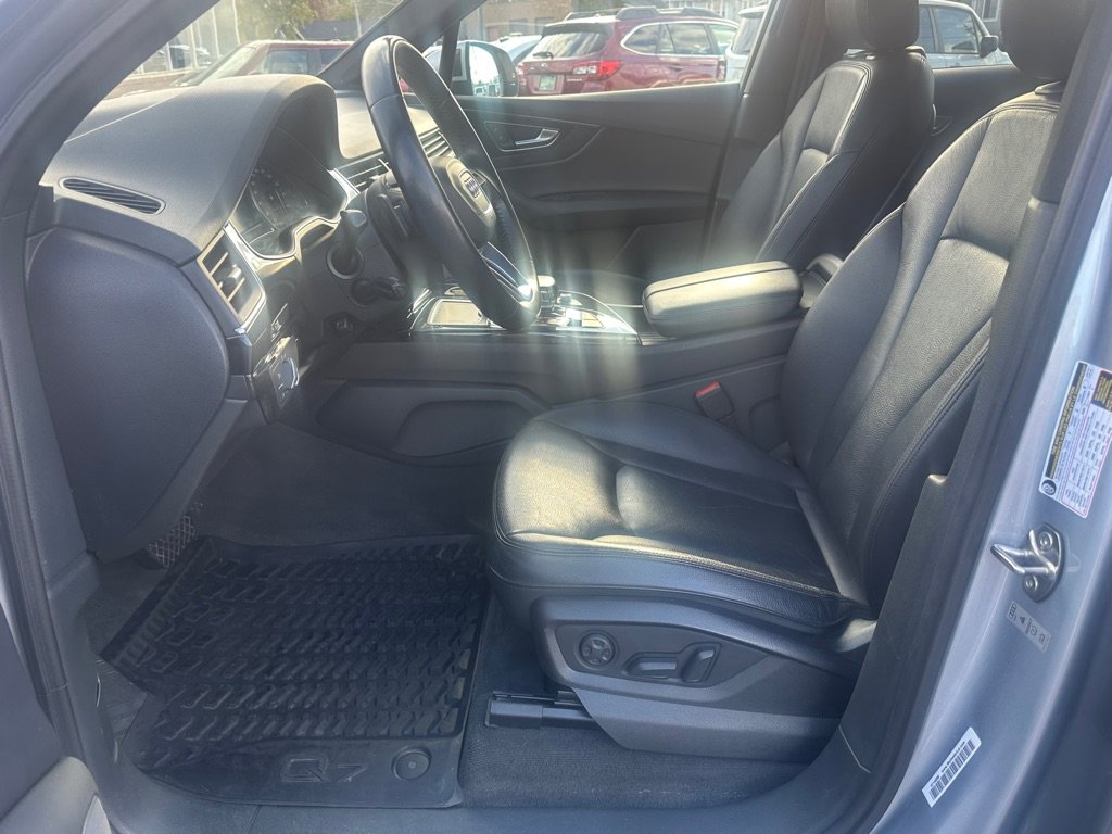 Used 2018 Audi Q7 3.0T Premium Plus w/ Premium Plus Package image 24