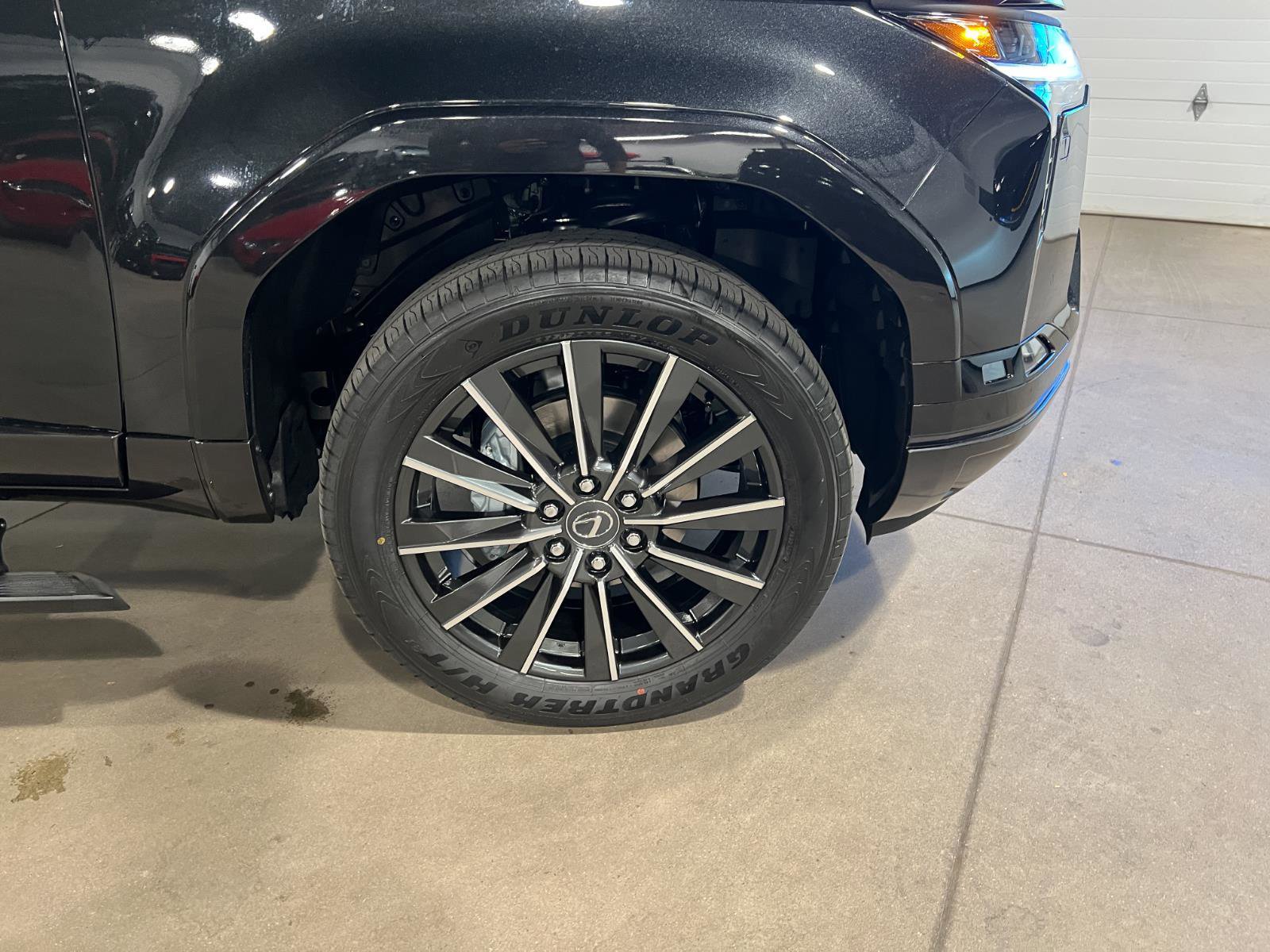 Used 2026 Lexus GX 550 w/ Cold Area Package image 45