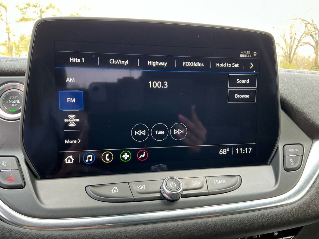 Used 2025 Chevrolet Blazer LT FWD image 18