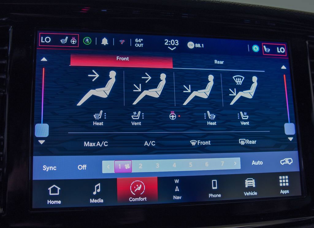 Used 2025 Dodge Durango GT AWD/4WD image 24