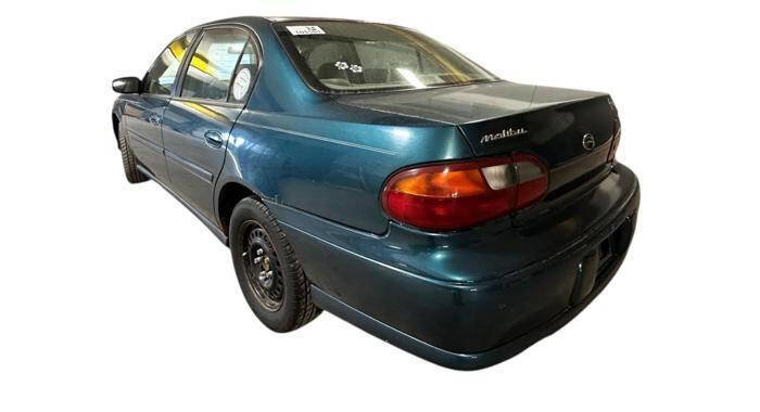 Used 2003 Chevrolet Malibu V6 w/ Preferred Equipment Group 1 FWD image 3