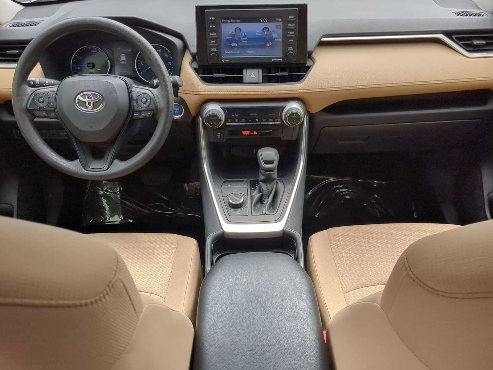 Used 2020 Toyota RAV4 XLE image 16