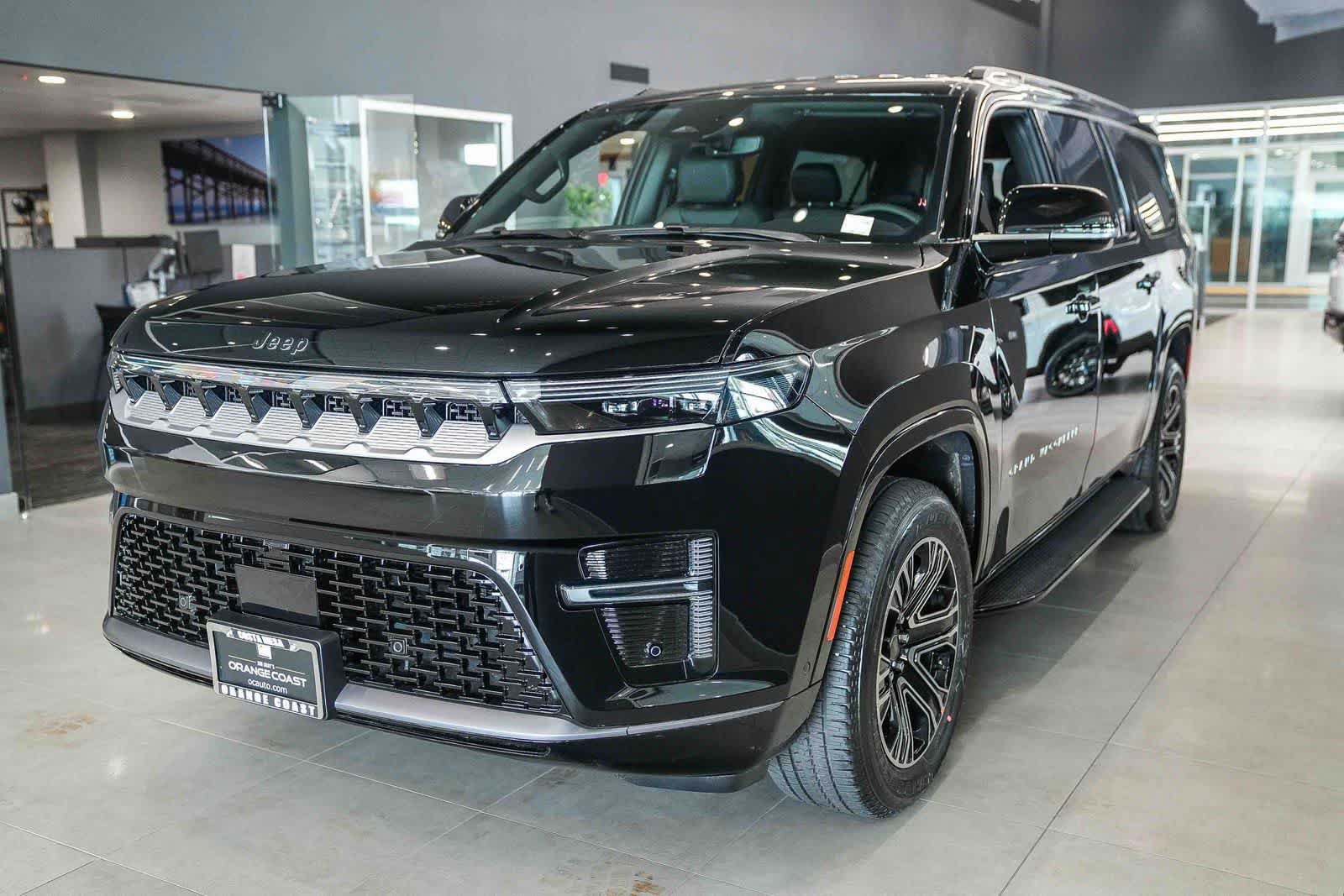 New 2026 Jeep Grand Wagoneer L 4WD image 1