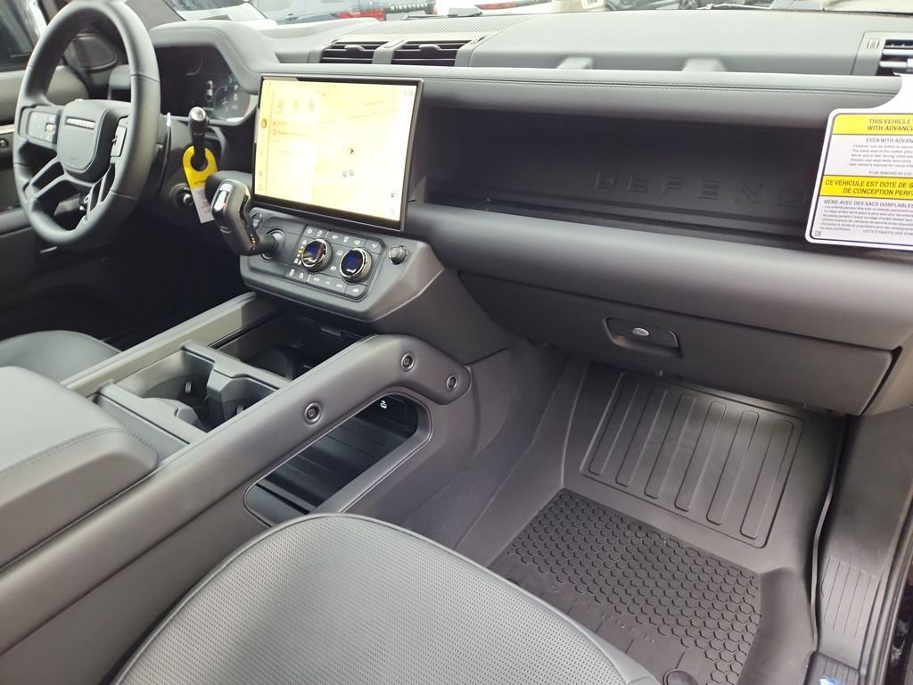 New 2026 Land Rover Defender 110 OCTA AWD/4WD image 26