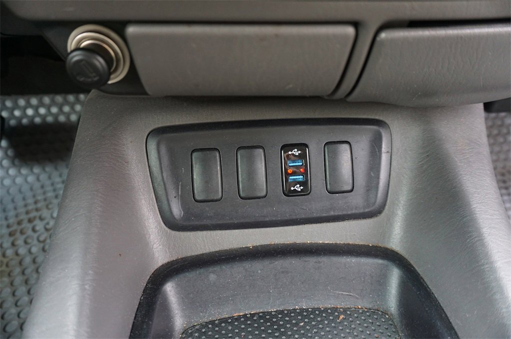 Used 2007 Toyota Sequoia SR5 image 10