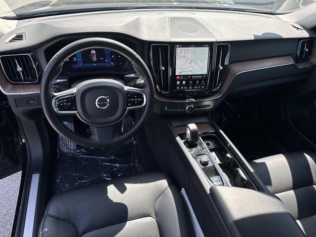 Used 2024 Volvo XC60 B5 Plus AWD/4WD image 20