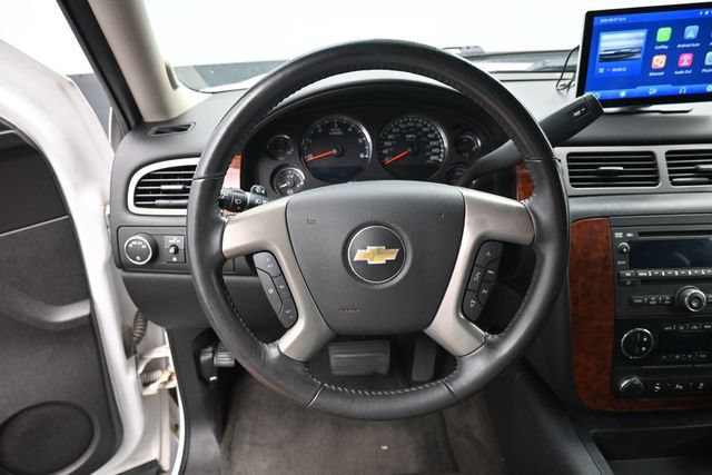 Used 2014 Chevrolet Suburban LT AWD/4WD image 17