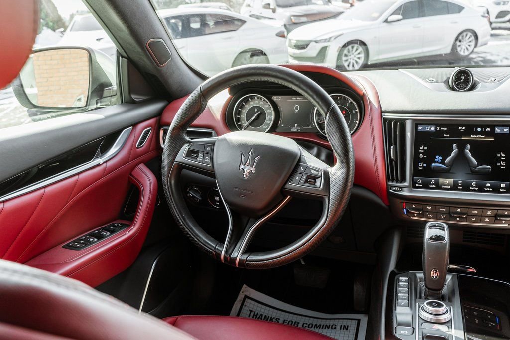Used 2022 Maserati Levante GT AWD/4WD image 15