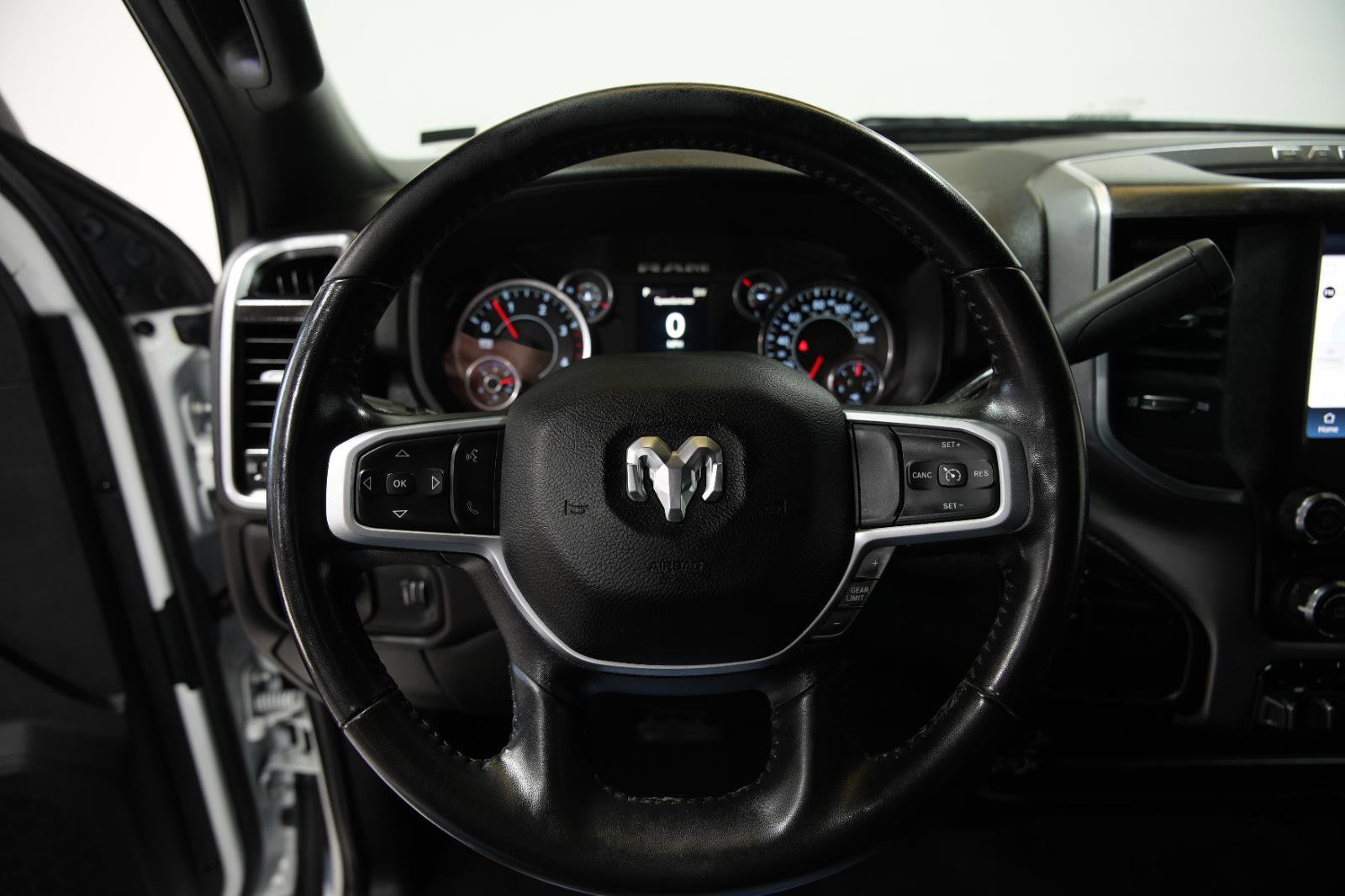 Used 2024 RAM 2500 Big Horn image 32