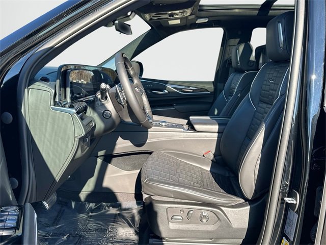 Used 2023 Cadillac Escalade V image 16
