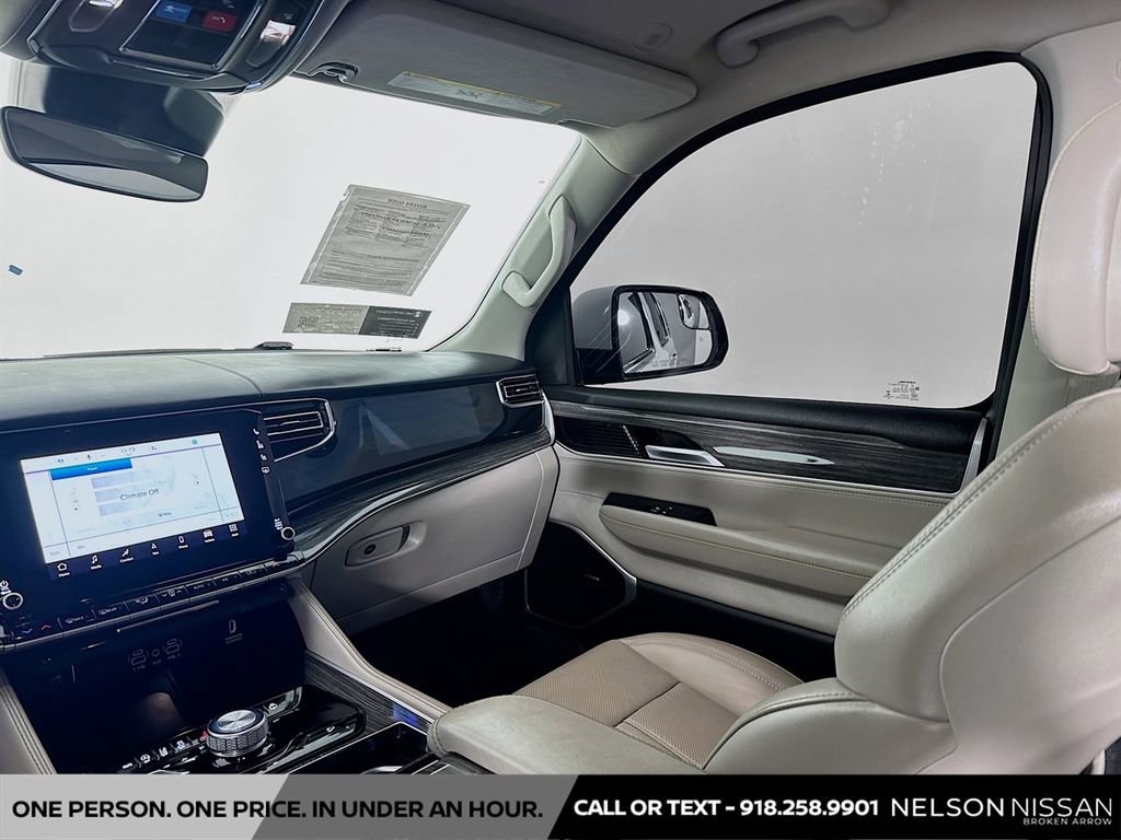 Used 2022 Jeep Wagoneer Series III w/ Convenience Group I image 24