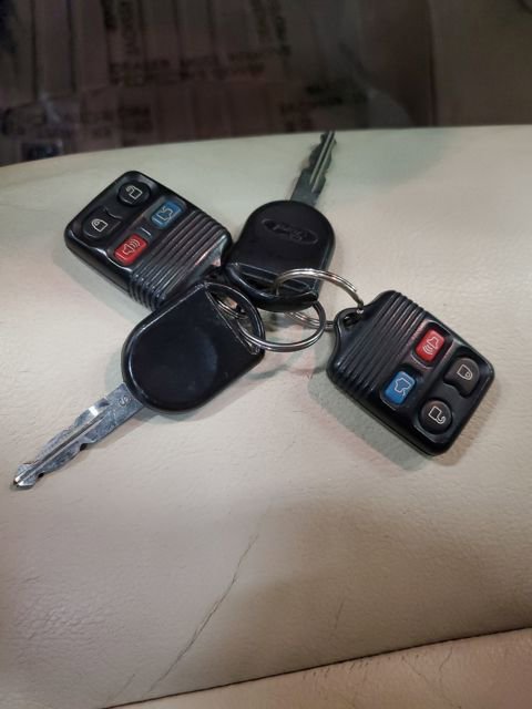 Used 2010 Ford Explorer Eddie Bauer image 30