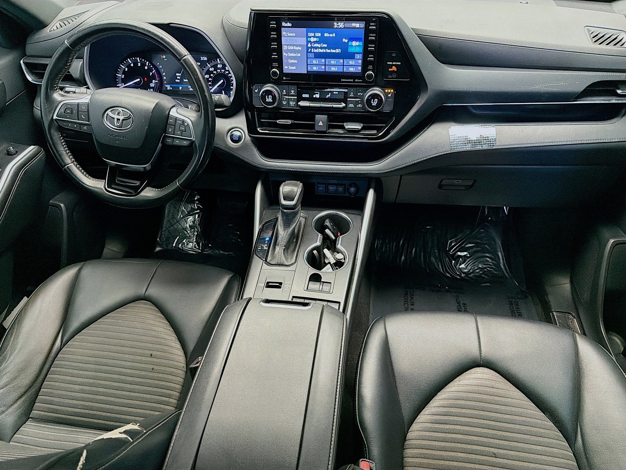 Used 2021 Toyota Highlander XSE image 12