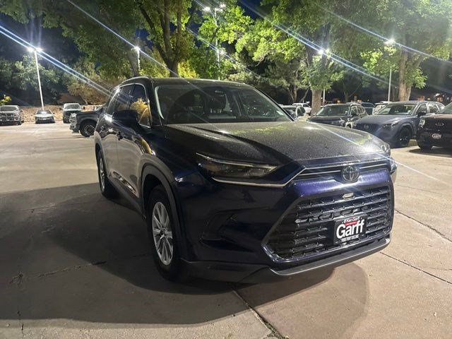 Used 2024 Toyota Grand Highlander AWD image 4