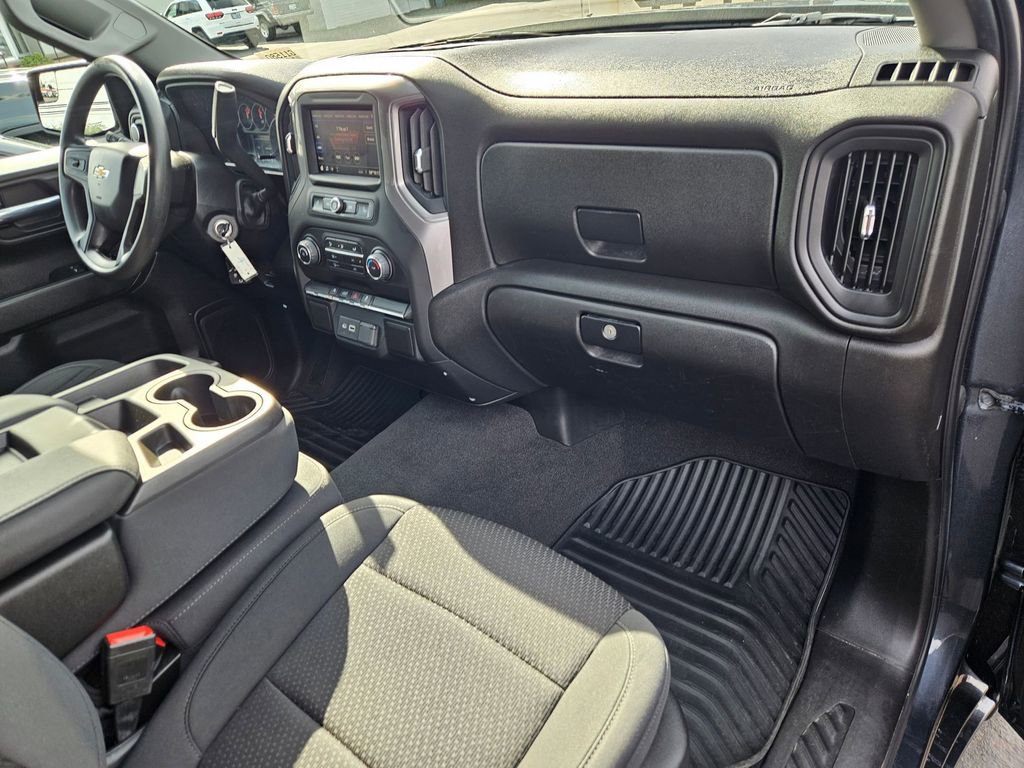 Used 2022 Chevrolet Silverado 1500 Custom w/ LPO, Blackout Package AWD/4WD image 30