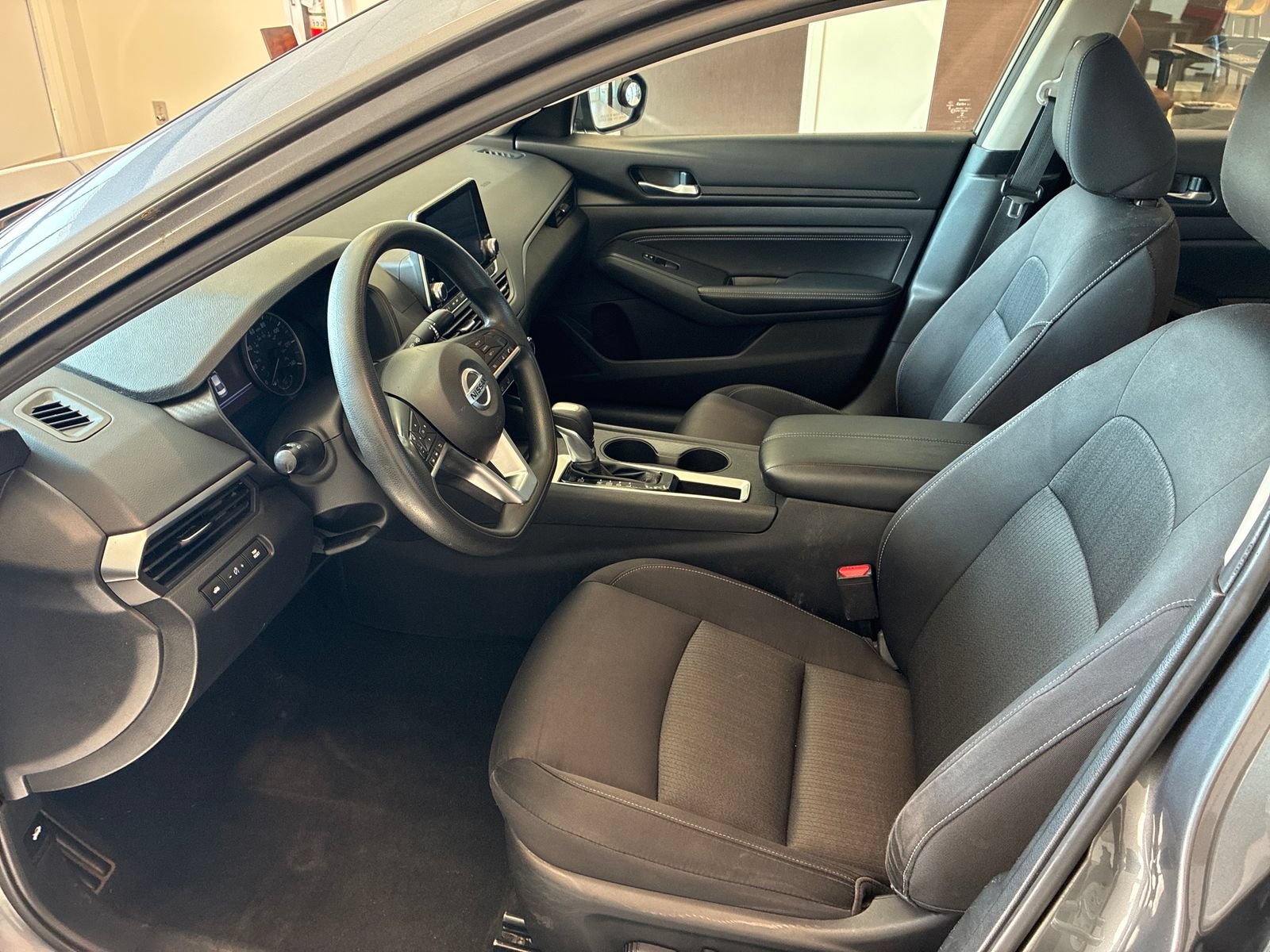 Used 2019 Nissan Altima 2.5 S FWD image 12