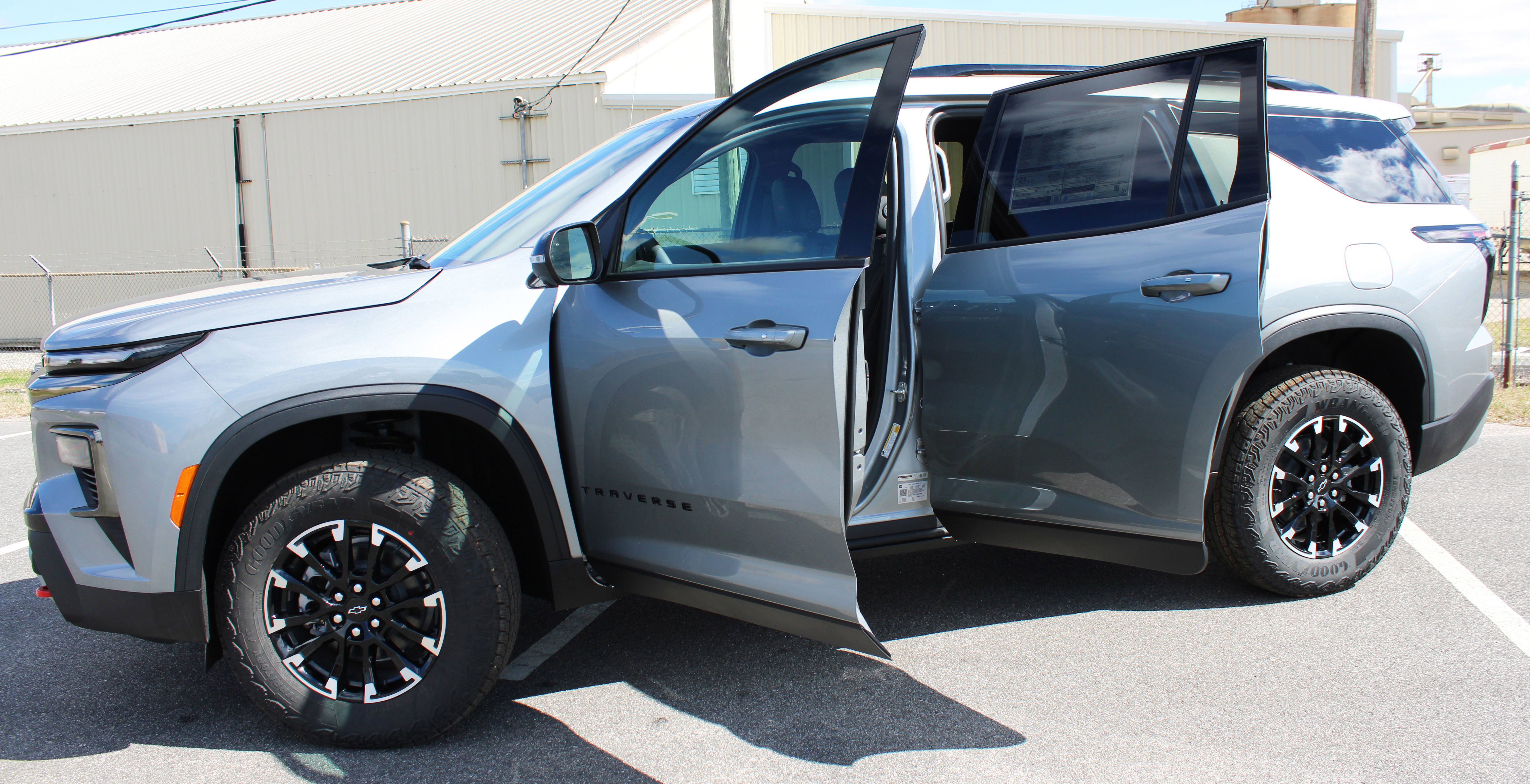 New 2026 Chevrolet Traverse Z71 image 4